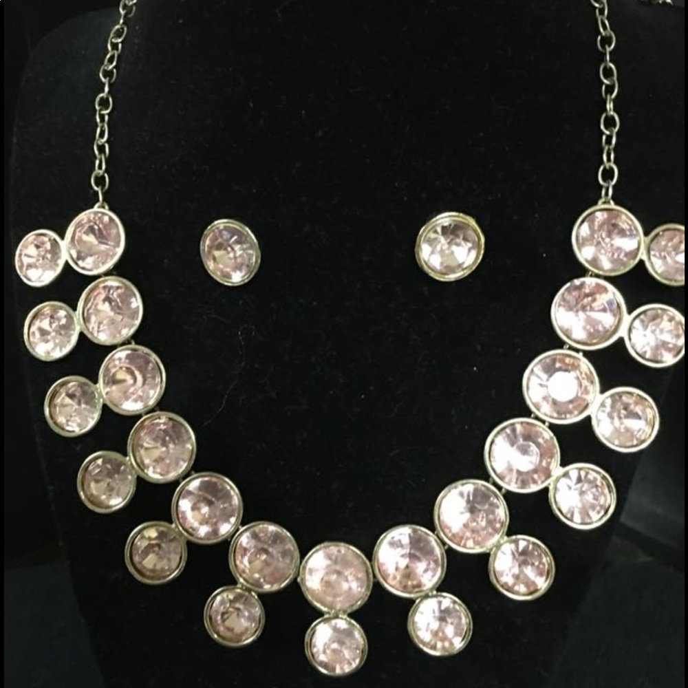 Beautiful set with baby pink stones